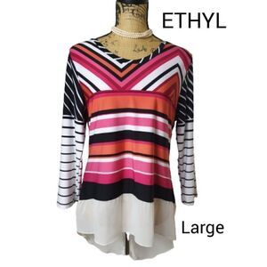 Women's Dressy Blouse LG Vibrant Print Chic Top 3/4 Sleeve High Low L NWOT
